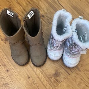 Toddler girls size 6 boots.